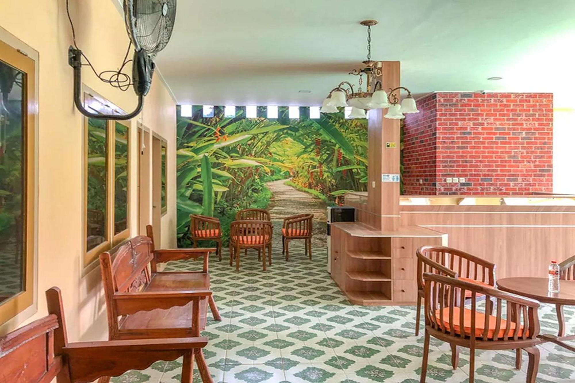 Adisa Homestay マラン エクステリア 写真